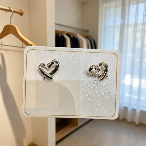 Silver_Sterling_Silver_Heart_Stud_Earrings_For_Women