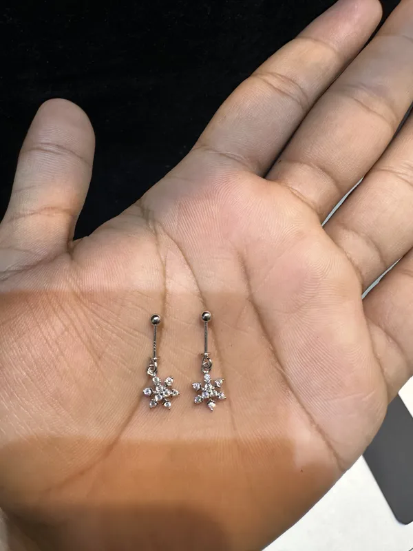 Silver_Sterling_Studded_Snowflake_Drop_Bugadi_For_Women