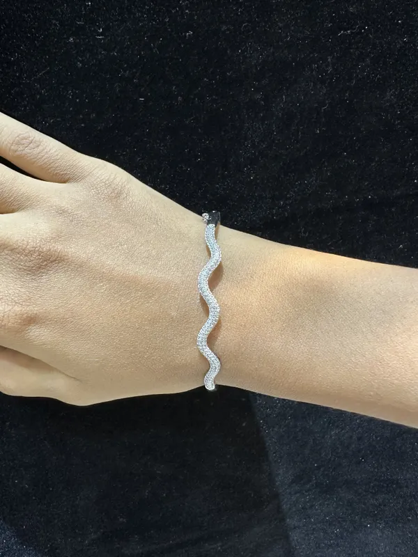 Silver_Sterling_Silver_Wavy_Studded_Ladies_Kada_For_Women