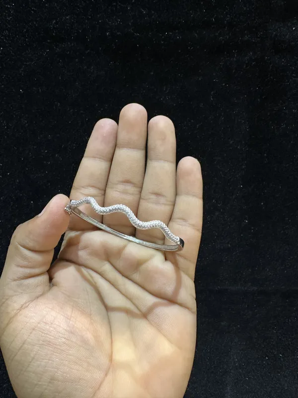 Silver_Sterling_Wave_Studded_Ladies_Kada_For_Women