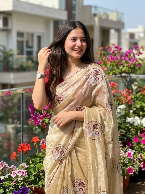 Pure_Soft_Fendy_Satin_Saree_With__Embroidery_Work_And_Contrast_Maching_Blouse