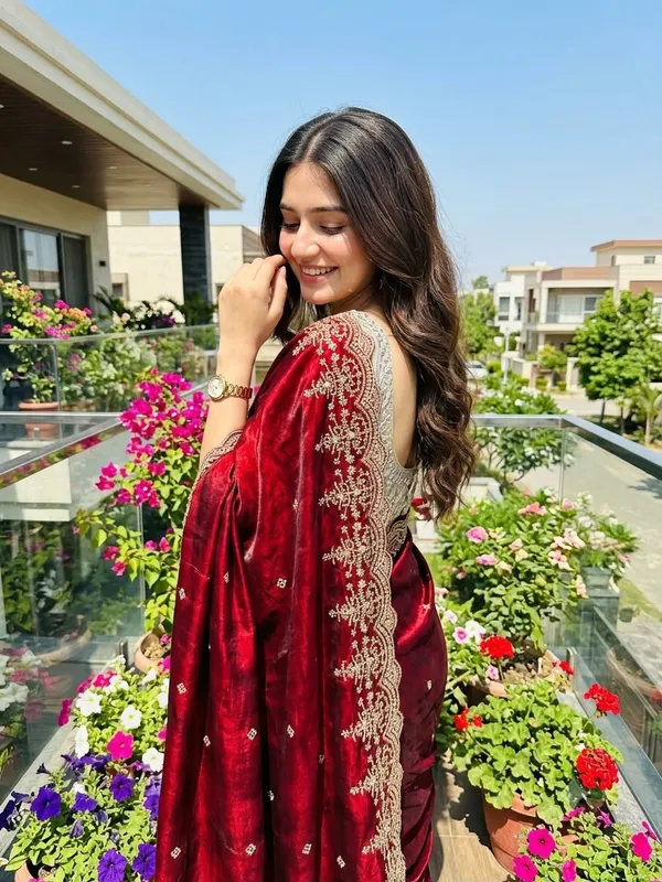 Pure_Soft_Fendy_Satin_Saree_Party_Wear_Saree_with_Embroidery_Work_Saree_And_Unstiched__Embroidery_Work_Blouse