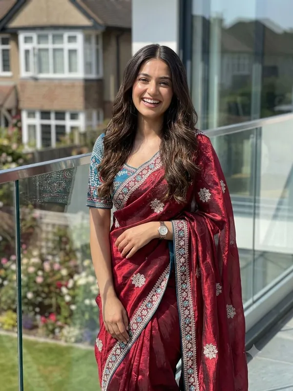Pure_soft_Fenndy_Sattin_Silk_Saree_With_Embroidery_Sequence_work_Butta