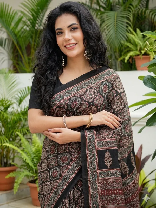 Multicolor_Crepe_Printed_And_Blocked_Printed_Saree_For_Women