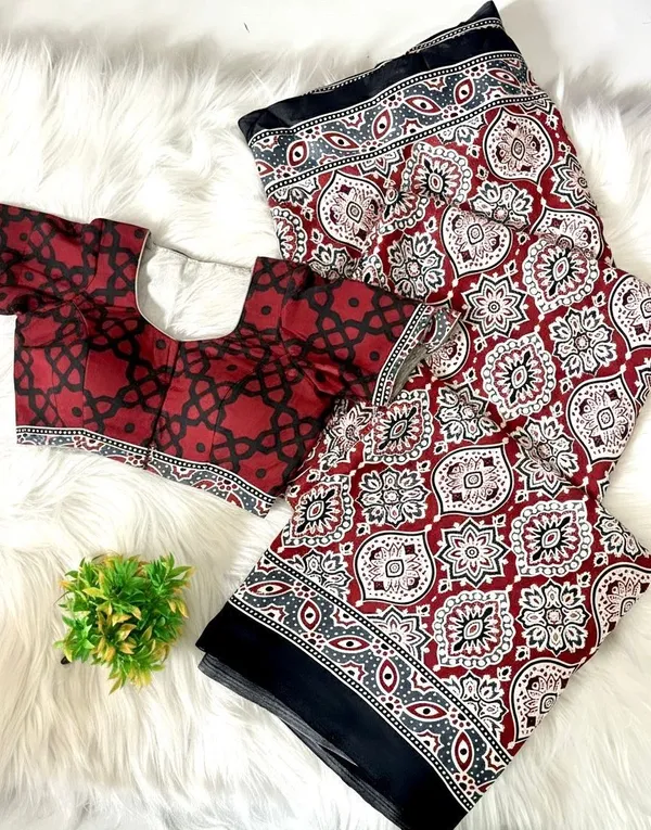 Red_Crepe_Printed_And_Floral_Print_And_Geometric_Print_Saree_For_Women