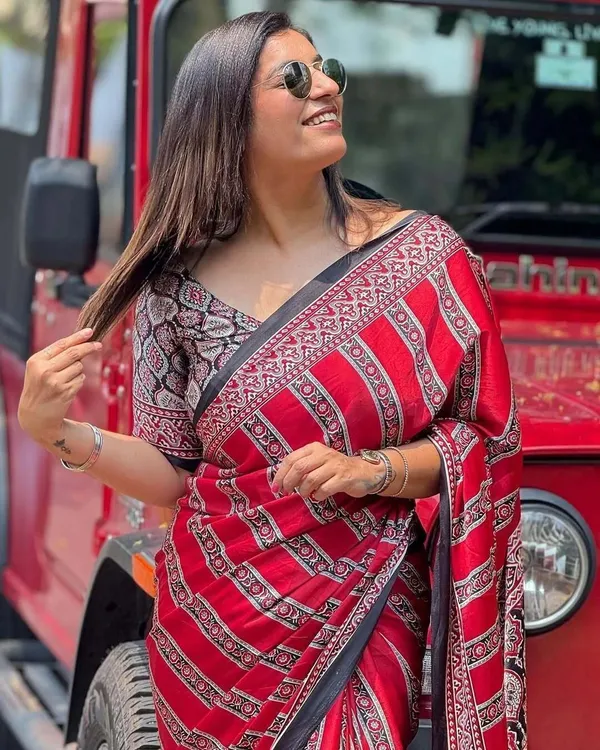 Printed_Daily_Wear_Crepe_Saree_(Multicolor)