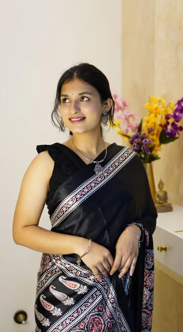Printed_Kanjivaram_Crepe_Saree_(Black)