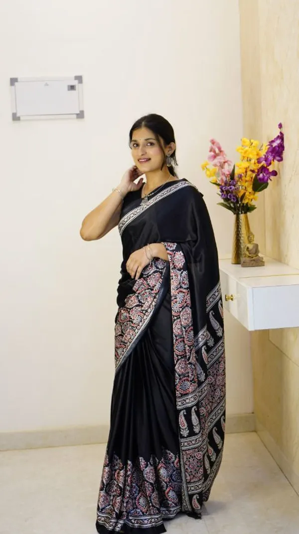 Printed_Kanjivaram_Crepe_Saree_(Black)