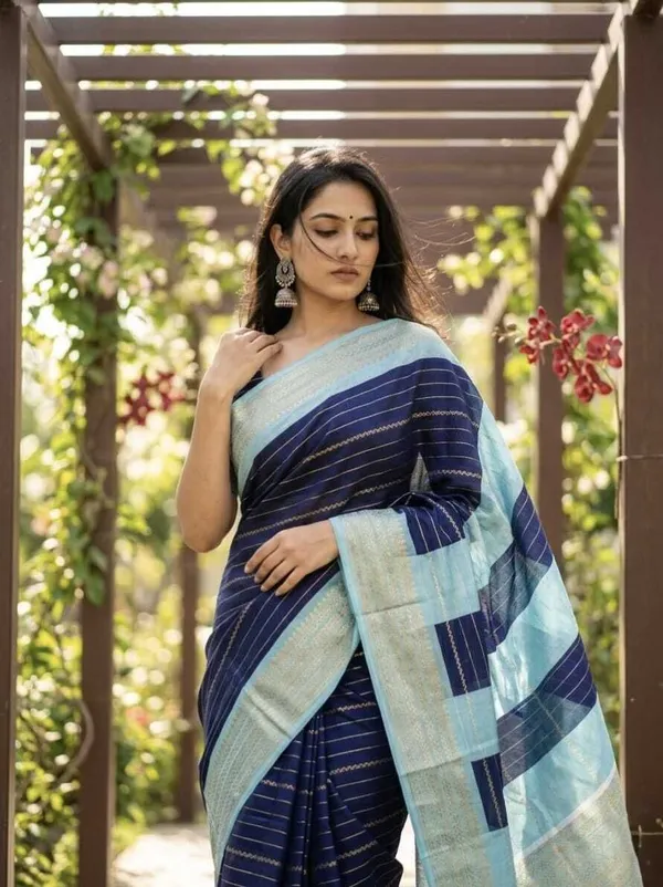 Striped_Daily_Wear_Cotton_Blend_Saree_(Light_Blue)