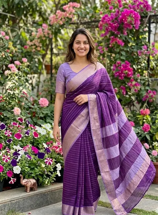 Woven_Daily_Wear_Cotton_Blend_Saree_(Purple)