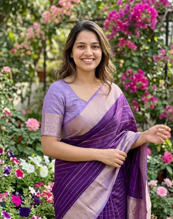 Woven_Daily_Wear_Cotton_Blend_Saree_(Purple)
