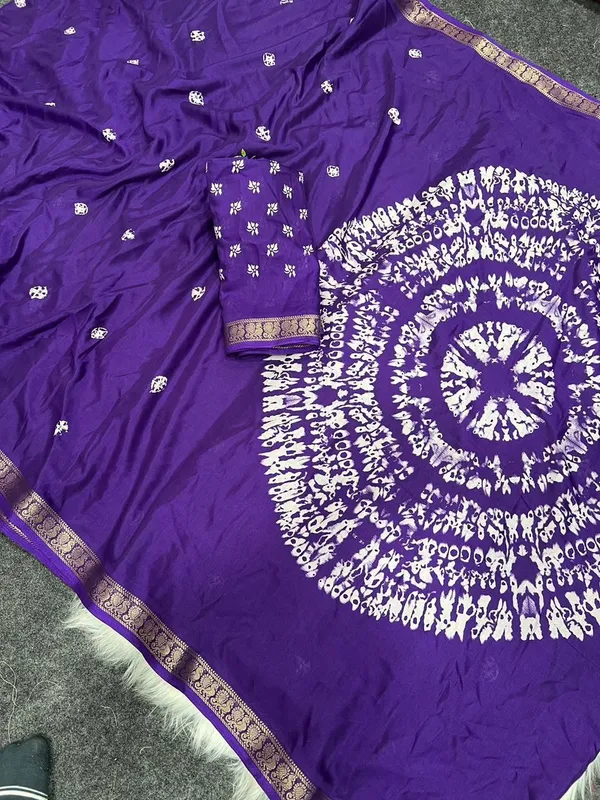 Printed,_Tie-Dye_Daily_Wear_Cotton_Blend_Saree_(Purple)