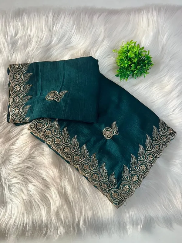Embroidered,_Printed,_Floral_Print,_Embellished_Bollywood_Chiffon_Saree_(Blue)