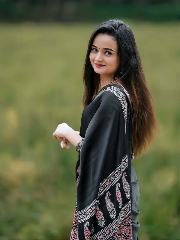 Printed_Daily_Wear_Crepe_Saree_(Multicolor)