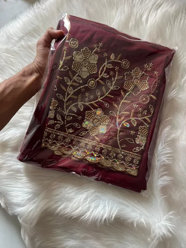 Embroidered_Bollywood_Georgette_Saree_(Multicolor)