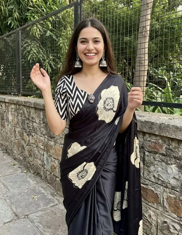 Floral_Print,_Printed_Daily_Wear_Crepe_Saree_(Black)