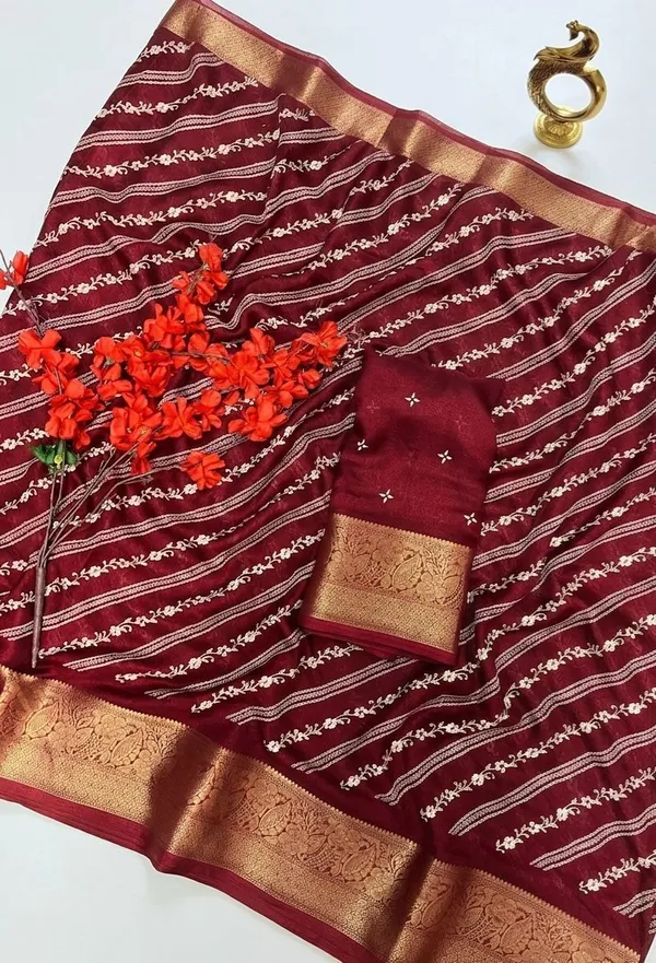 Solid/Plain,_Embroidered,_Embellished,_Floral_Print_Daily_Wear_Pure_Silk_Saree_(Maroon)