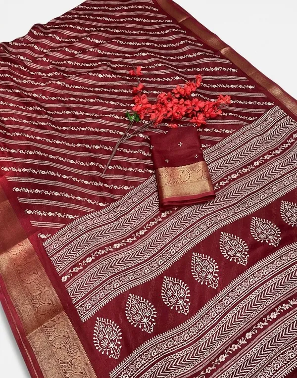 Solid/Plain,_Embroidered,_Embellished,_Floral_Print_Daily_Wear_Pure_Silk_Saree_(Maroon)
