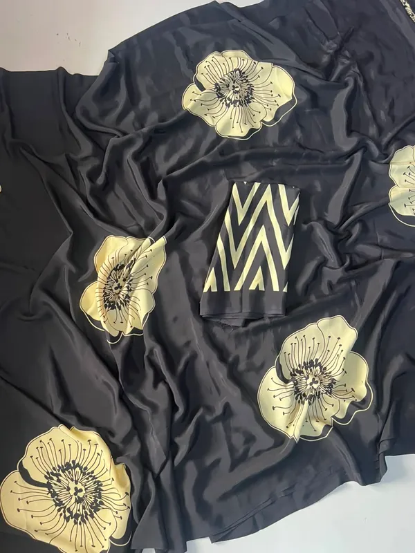 Floral_Print_Crepe_Silk_Party_Wear_Saree_With_Printed_Zig_Zag_Blouse
