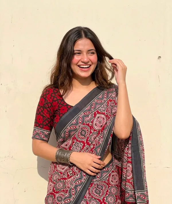Multicolor_Crepe_Printed_And_Blocked_Printed_And_Solid/Plain_And_Floral_Print_Saree_For_Women