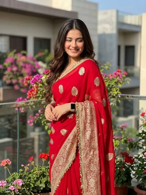 Pure_Red_Georgette_With_Jacquard_Design_And_Sequence_Lace_Work_And_Maching_Blouse