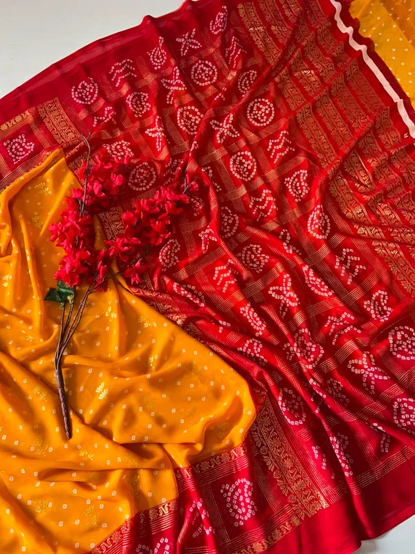 Tranding_Georgette_Foil_Work_Saree_With_Printed_Blouse_And_Printed_Pallu