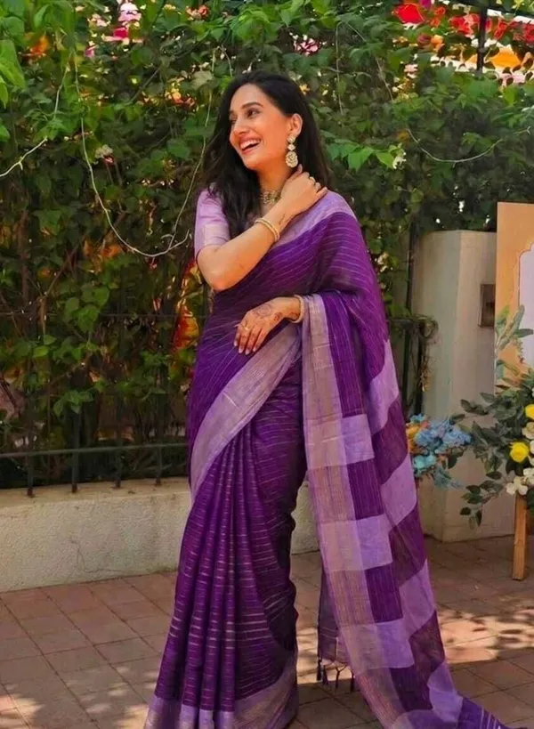 Purple_Cotton_Silk_Striped_And_Checkered_Saree_For_Women