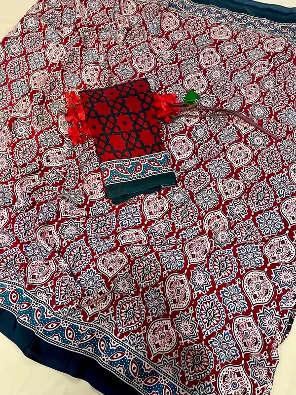 Printed_Kalamkari_Crepe_Saree_(Red)