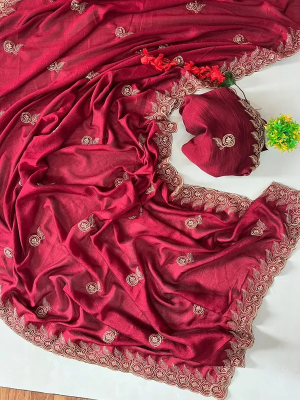 Maroon_Georgette_Hand_Painted_And_Woven_And_Self_Design_Saree_For_Women