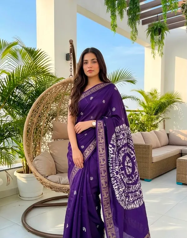 Embroidered,_Tie-Dye,_Woven_Bollywood_Cotton_Silk_Saree_(Purple)