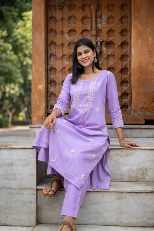 Heer_Mul_Cotton_2_Pc_Lilac_Chikankari_Kurta_Set