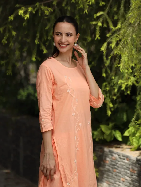 Heer_Mul_Cotton_2_Pc_Peach_Chikankari_Kurta_Set