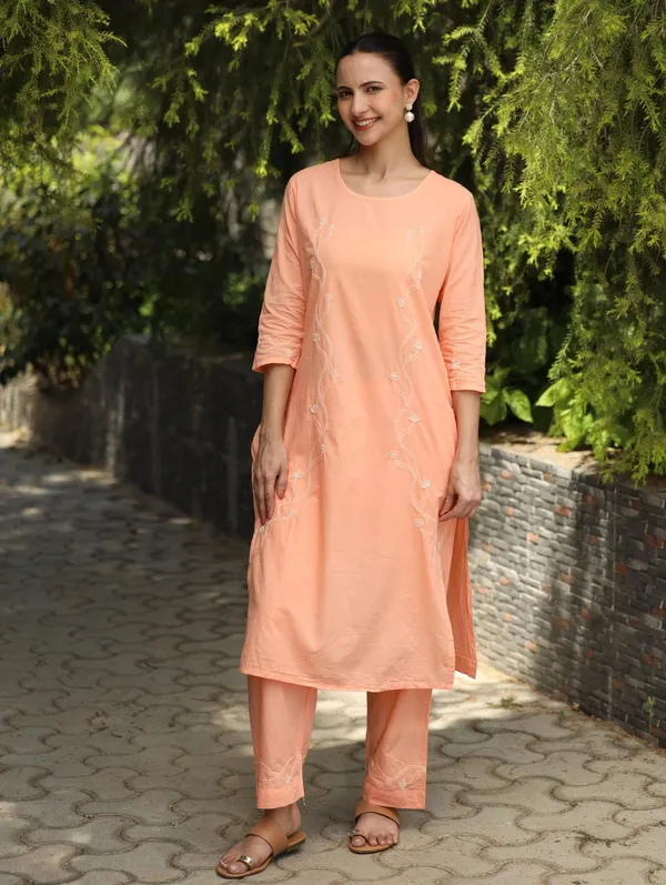 Heer_Mul_Cotton_2_Pc_Peach_Chikankari_Kurta_Set