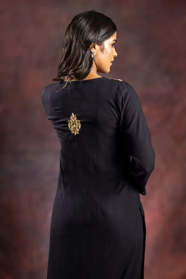 Ishq_Rayon_Black_Chikankari_Kurta