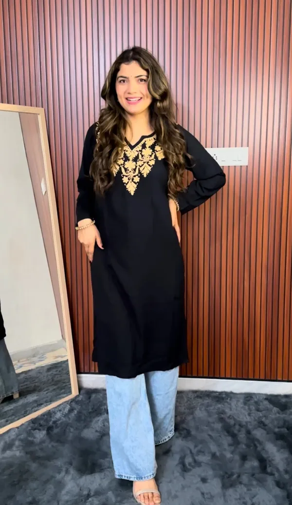 Ishq_Rayon_Black_Chikankari_Kurta