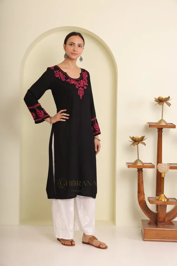 Ishq_Modal_Black_Chikankari_Kurta_In_Pink_Embroidery