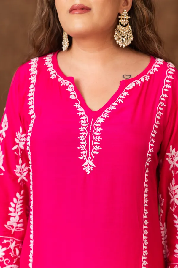 Jashn_Premium_Muslin_Chikankari_Fuchisia_A_Line_3pc_Kurta_Set_With_Dupatta