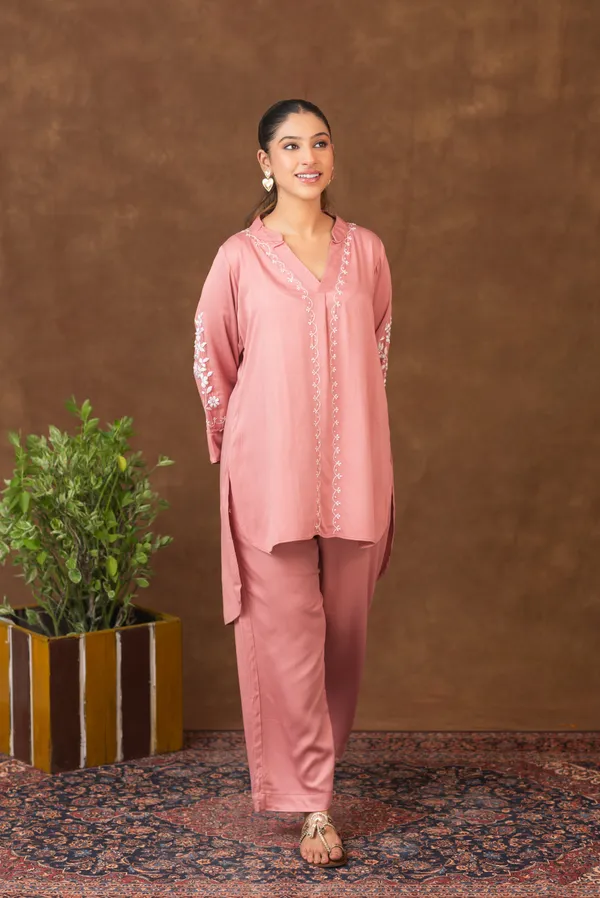 Jashn_Premium_Twilight_Silk_Chikankari_Coord_Set_Onion_Pink