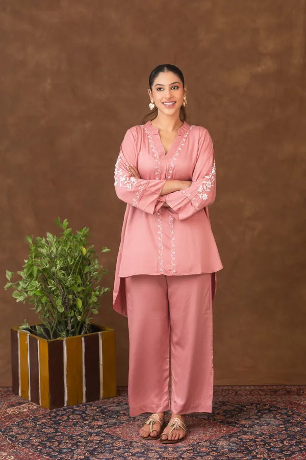 Jashn_Premium_Twilight_Silk_Chikankari_Coord_Set_Onion_Pink