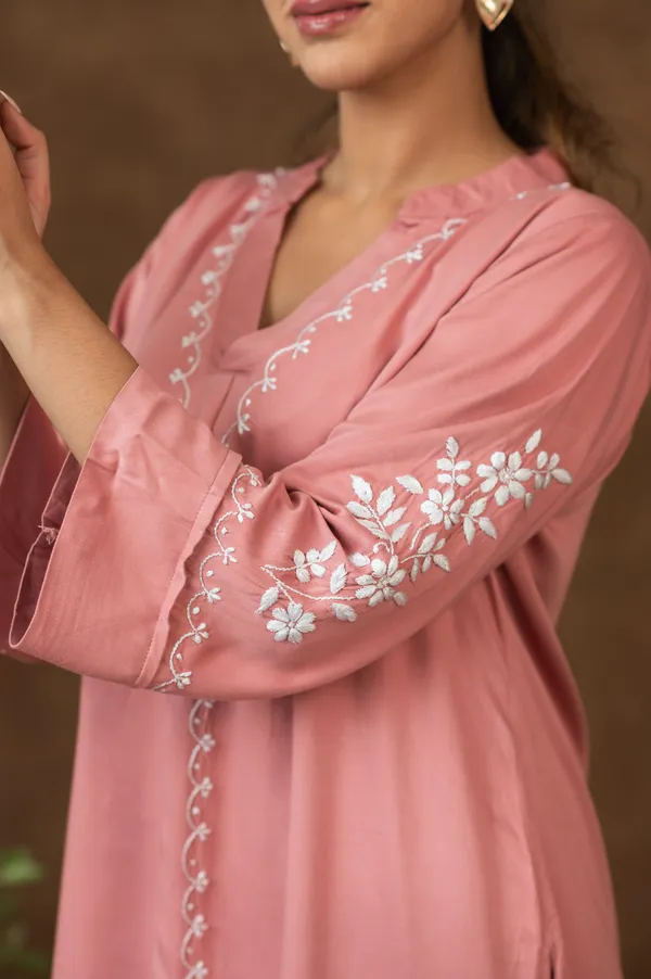 Jashn_Premium_Twilight_Silk_Chikankari_Coord_Set_Onion_Pink
