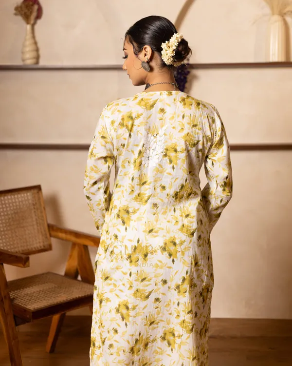 Eesha_Chikankari_Mulmul_Floral_Printed_Kurta_Green