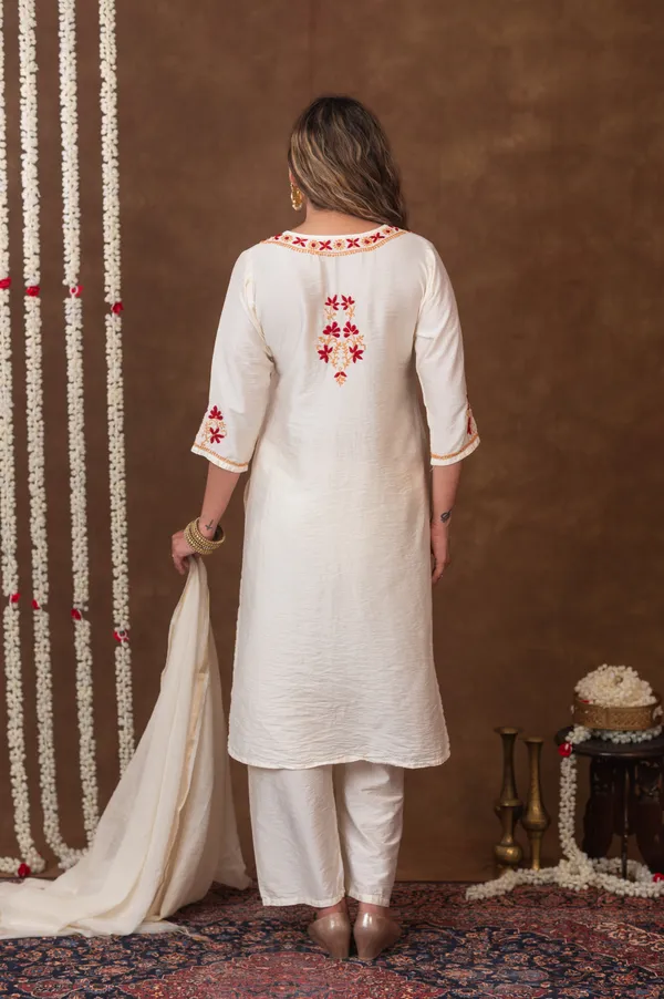 Jashn_Chikankari_Ivory_3pc_Chanderi_Silk_Kurta_Set_With_Dupatta