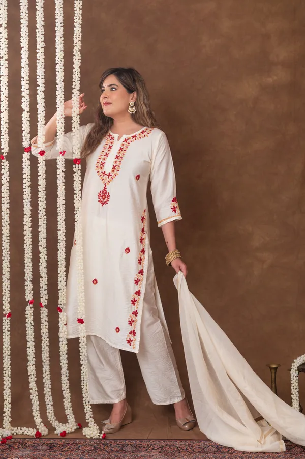 Jashn_Chikankari_Ivory_3pc_Chanderi_Silk_Kurta_Set_With_Dupatta
