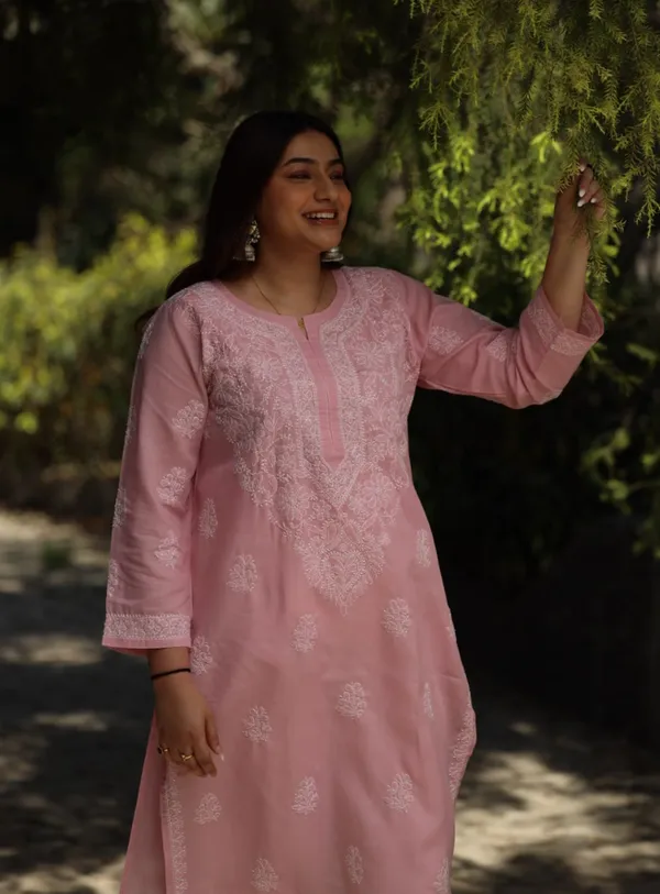 Sahiba_Chikankari_Light_Pink_Cotton_Bakhiya_Work_Kurta_With_Matching_Slip