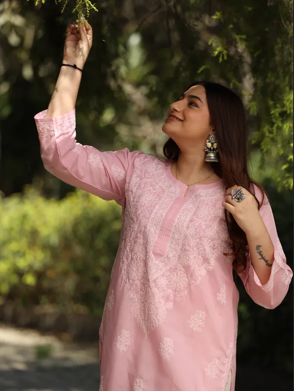 Sahiba_Chikankari_Light_Pink_Cotton_Bakhiya_Work_Kurta_With_Matching_Slip