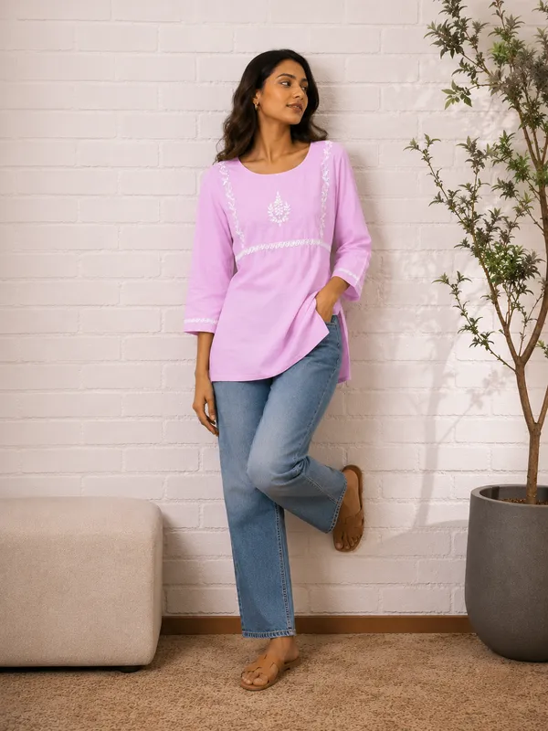 Saheba_Chikankari_Lavender_Rose_Cotton_Top