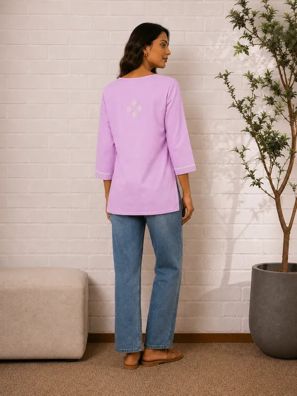 Saheba_Chikankari_Lavender_Rose_Cotton_Top