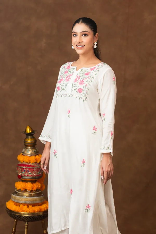 Jashn_Premium_Muslin_Chikankari_Kurta