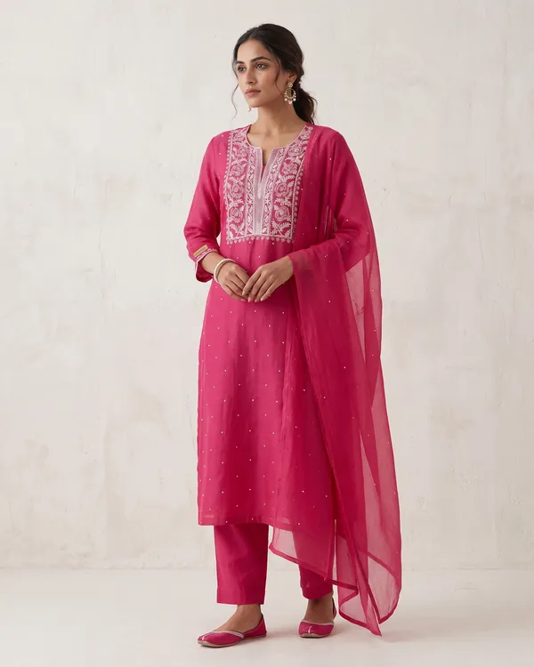 Premium_Mulchanderi_3_Pc_Unstitched_Kurta_With_Dupatta_And_Bottom_Set_In_Pearl_Katdana_Jaal_Work_Fuchsia