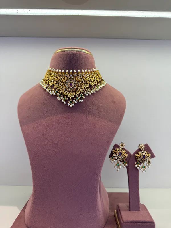 Handcrafted_18_K_Gold_Polish_Necklace_And_Earrings_Set